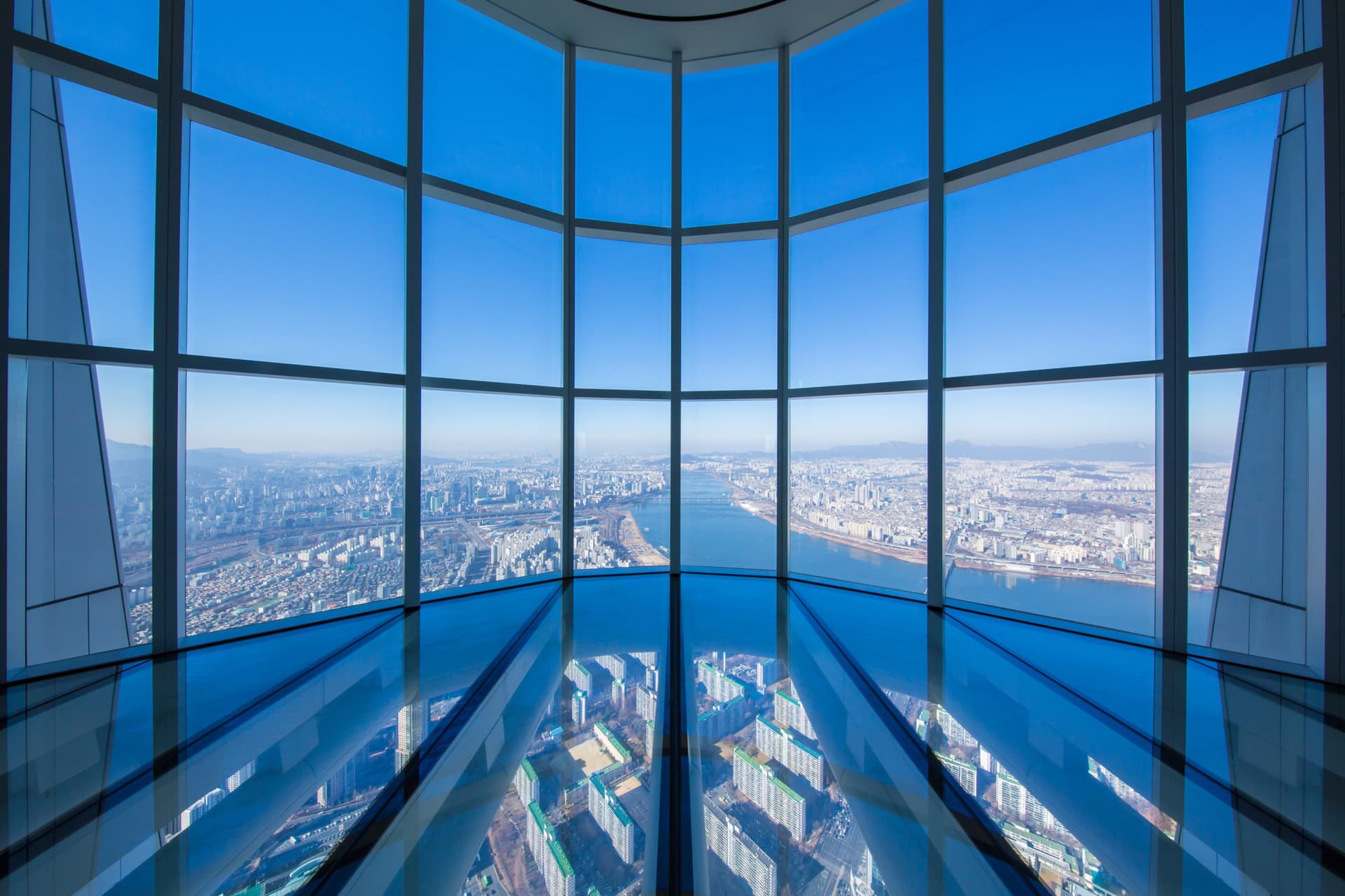 COMBO: Lotte World Adventure Seoul + Seoul Sky Observatory Tickets - image 10